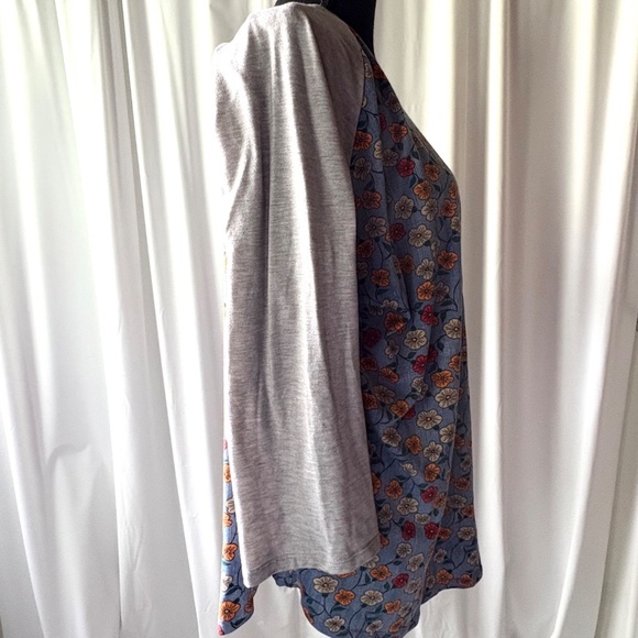 LuLaRoe Randy Gray Yellow White Red Floral Womens Top Shirt Size 3XL - Picture 2 of 9